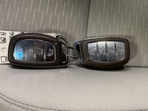Used 2019 Hyundai Tucson SEL w/ Cargo Package AWD/4WD image 21