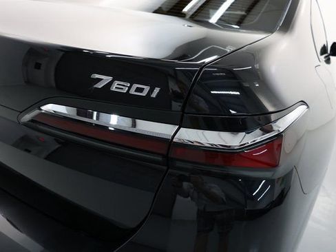 Used 2024 BMW 760i xDrive w/ Executive Package image 75