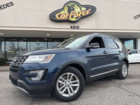 Used 2016 Ford Explorer XLT w/ Equipment Group 202A image 2