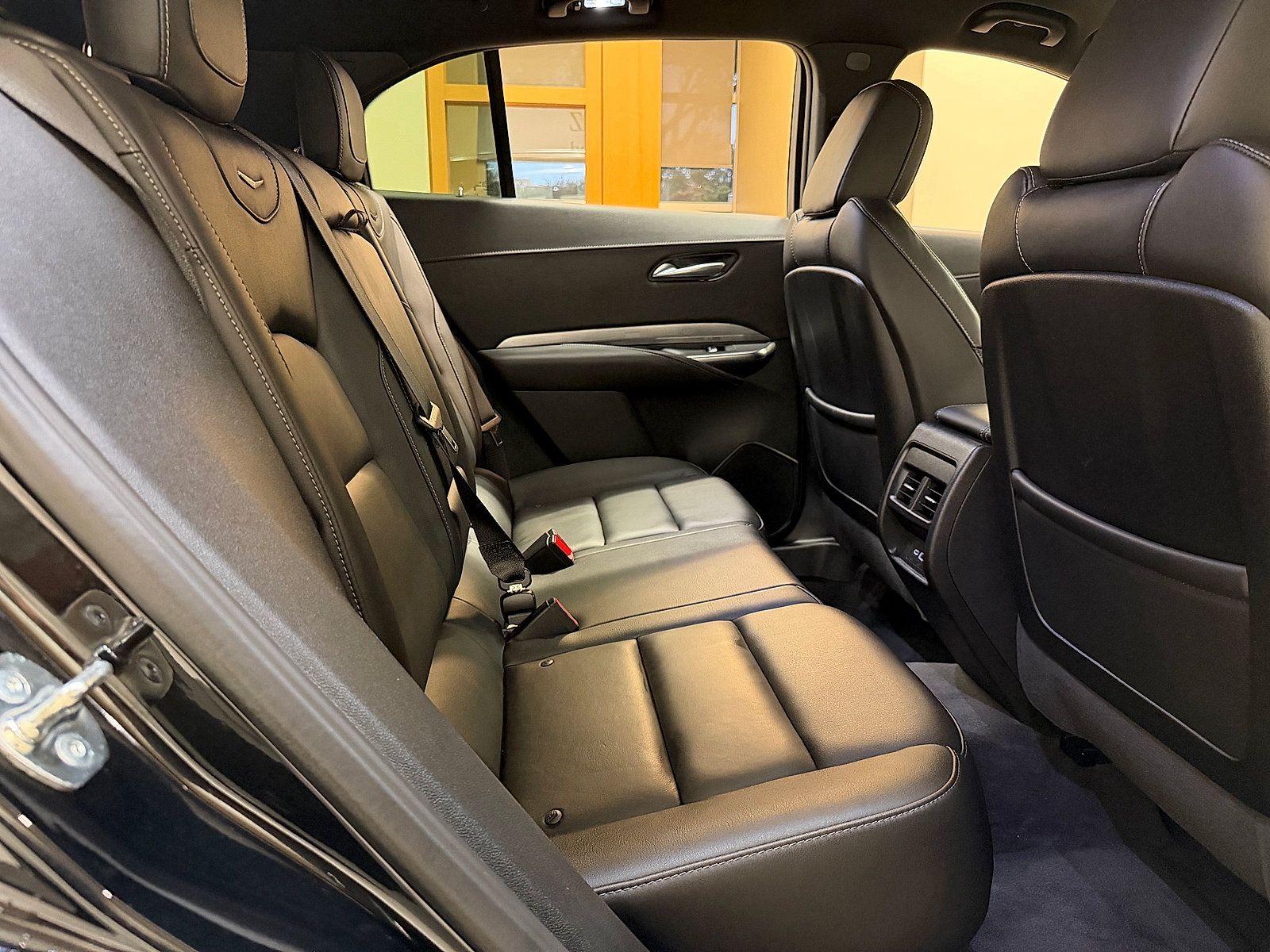 Used 2025 Cadillac XT4 Premium Luxury AWD/4WD image 14
