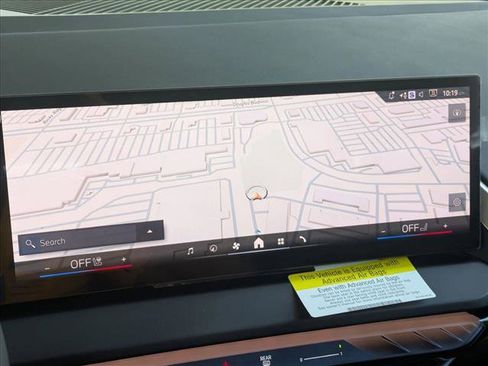 Used 2025 BMW X3 xDrive30i w/ Premium Package image 16