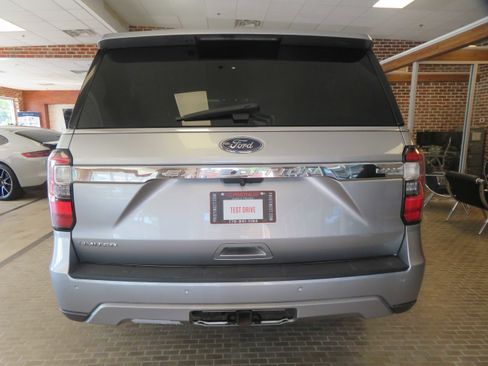 Used 2021 Ford Expedition Max Limited image 5