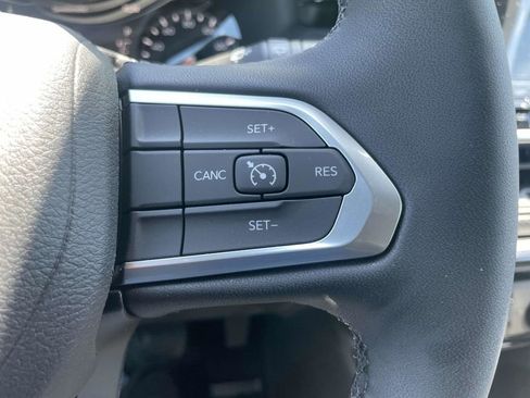 New 2026 Jeep Compass Latitude AWD/4WD image 32