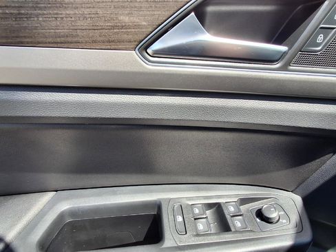 Used 2019 Volkswagen Atlas SE w/ Towing Package AWD/4WD image 8