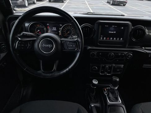Used 2021 Jeep Wrangler Unlimited Sport AWD/4WD image 11