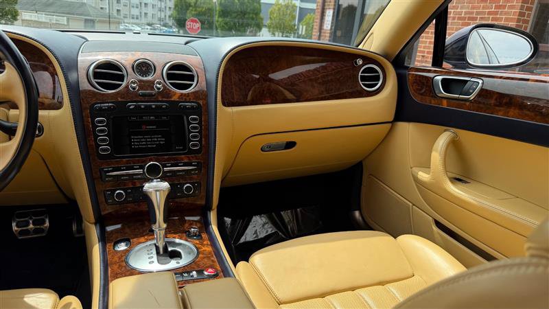 Used 2006 Bentley Flying Spur Flying Spur AWD/4WD image 28