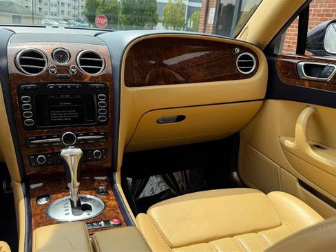Used 2006 Bentley Flying Spur Flying Spur AWD/4WD image 28