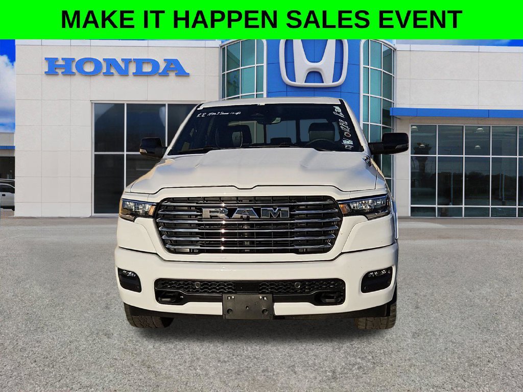 Used 2026 RAM 1500 Laramie AWD/4WD image 8