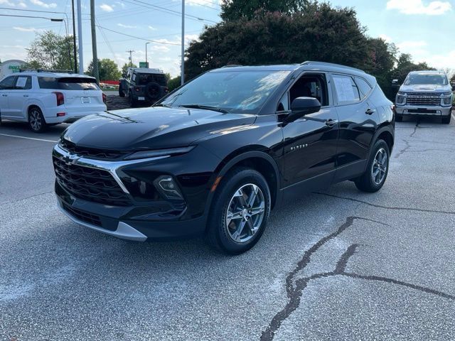 Used 2024 Chevrolet Blazer LT w/ Convenience Package FWD image 1
