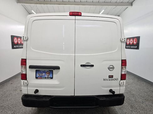 Used 2021 Nissan NV 2500 S image 5