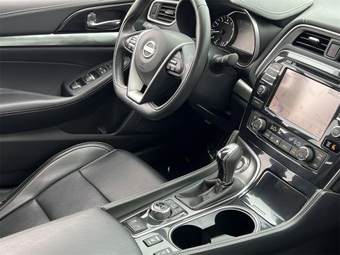 Used 2023 Nissan Maxima SV w/ Floor Mat Group image 15