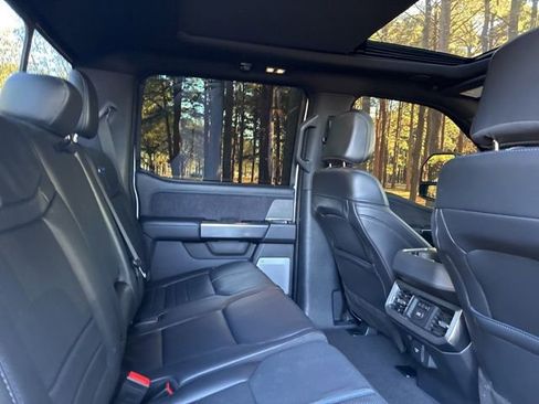 Used 2025 Ford F350 Platinum w/ FX4 Off-Road Package image 25