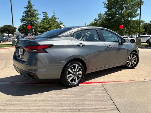 Used 2025 Nissan Versa SV FWD image 6