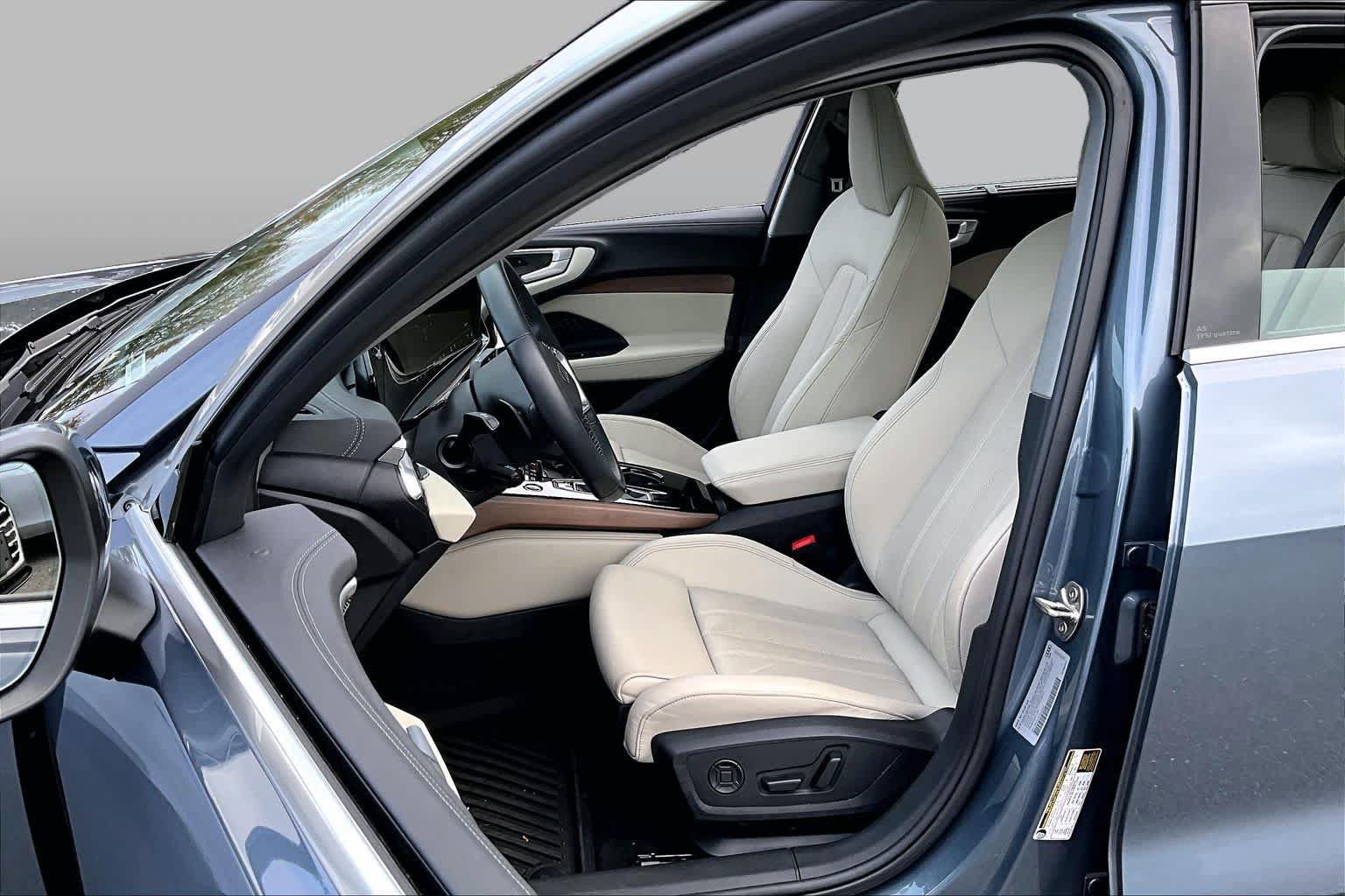 Used 2025 Audi A5 Prestige w/ 19" Wheel Package AWD/4WD image 8