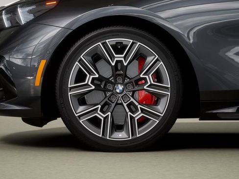 New 2026 BMW 540i xDrive w/ Executive Package image 7