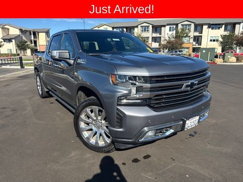Used 2021 Chevrolet Silverado 1500 High Country w/ Technology Package AWD/4WD image 1