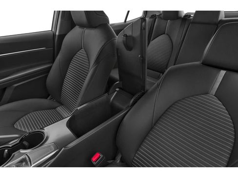 Used 2020 Toyota Camry SE FWD image 10