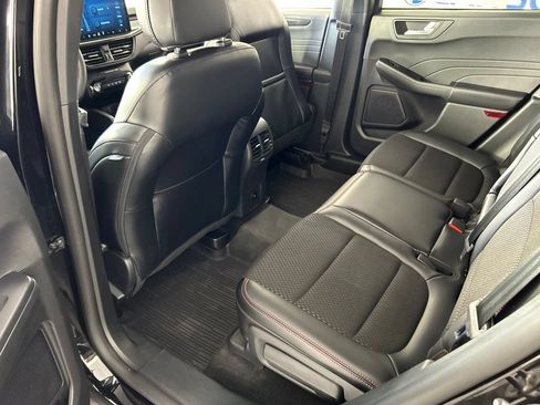 Used 2024 Ford Escape ST-Line w/ Tech Pack #1 AWD/4WD image 28