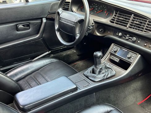 Used 1990 Porsche 944 Cabriolet RWD image 32