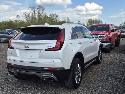 Used 2020 Cadillac XT4 Premium Luxury w/ Sun And Sound Package AWD/4WD image 3