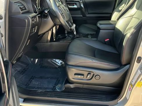 Used 2019 Toyota 4Runner TRD Off-Road Premium AWD/4WD image 17
