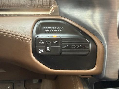 Used 2022 RAM 3500 Limited w/ Max Tow Package image 16