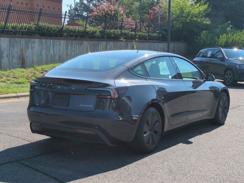 Used 2024 Tesla Model 3 Long Range AWD/4WD image 3