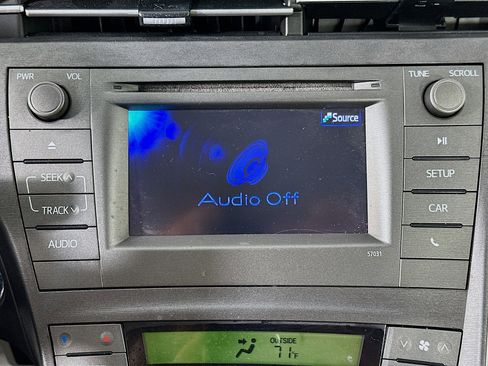 Used 2014 Toyota Prius Two FWD image 21