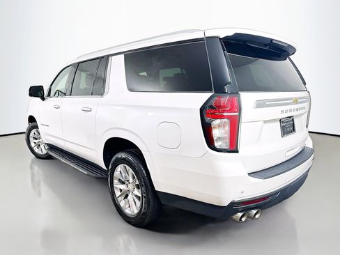 Used 2023 Chevrolet Suburban Premier image 5