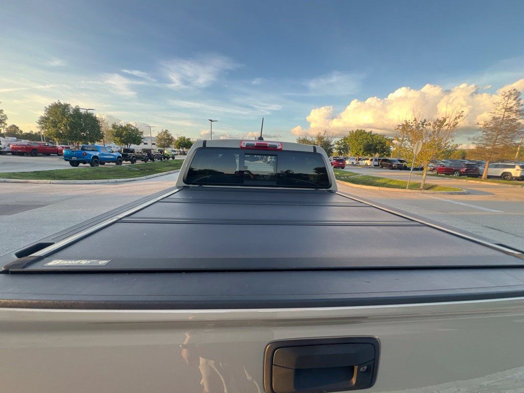 Used 2022 Chevrolet Colorado Z71 RWD image 11