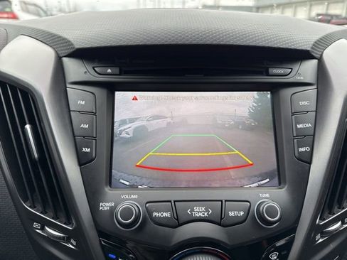 Used 2016 Hyundai Veloster Turbo FWD image 31