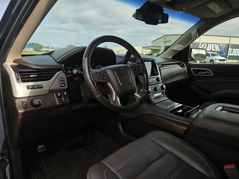 Used 2019 GMC Yukon Denali w/ Denali Ultimate Package image 14