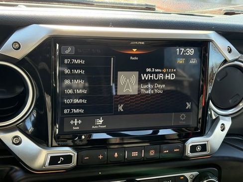 Used 2018 Jeep Wrangler Rubicon image 20