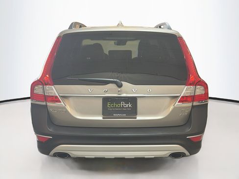 Used 2016 Volvo XC70 T5 Premier w/ Convenience Package image 7