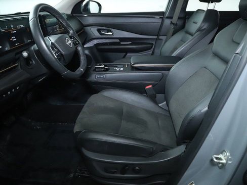 Certified 2024 Nissan Ariya AWD image 21