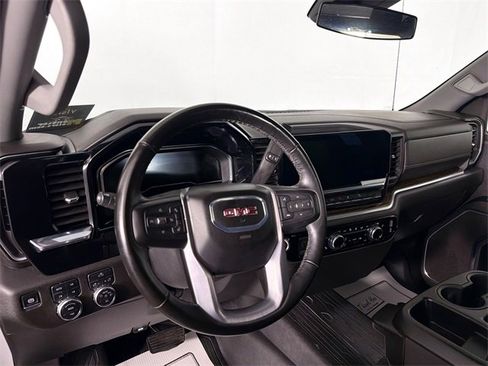 Used 2024 GMC Sierra 1500 Elevation w/ LPO, Elevation Black Package image 9