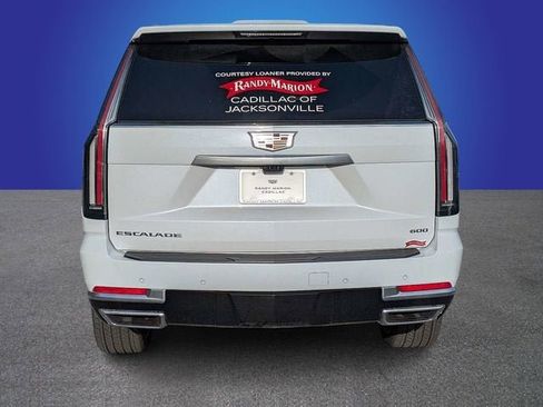 New 2026 Cadillac Escalade Luxury w/ Touring Package AWD/4WD image 4