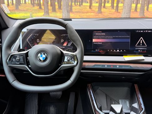 New 2026 BMW X3 xDrive30i w/ Premium Package AWD/4WD image 3
