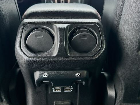 Used 2020 Jeep Wrangler Unlimited Rubicon AWD/4WD image 17