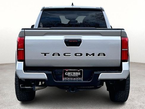 Used 2024 Toyota Tacoma TRD Sport image 6