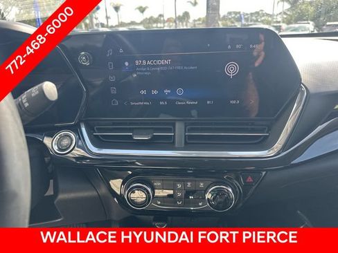 Used 2024 Chevrolet Trax ACTIV w/ Driver Confidence Package FWD image 19