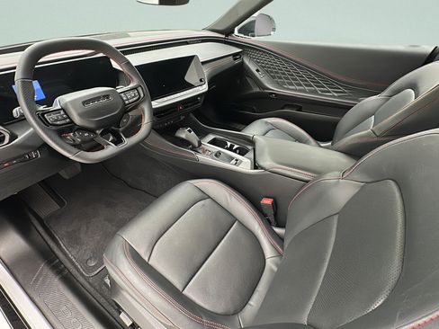 Used 2024 Dodge Charger Daytona R/T w/ Plus Group AWD/4WD image 11