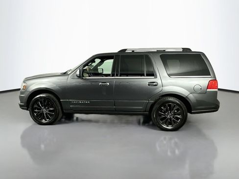 Used 2015 Lincoln Navigator 4WD image 4
