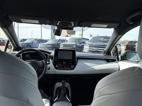 Used 2024 Toyota Corolla XSE image 38