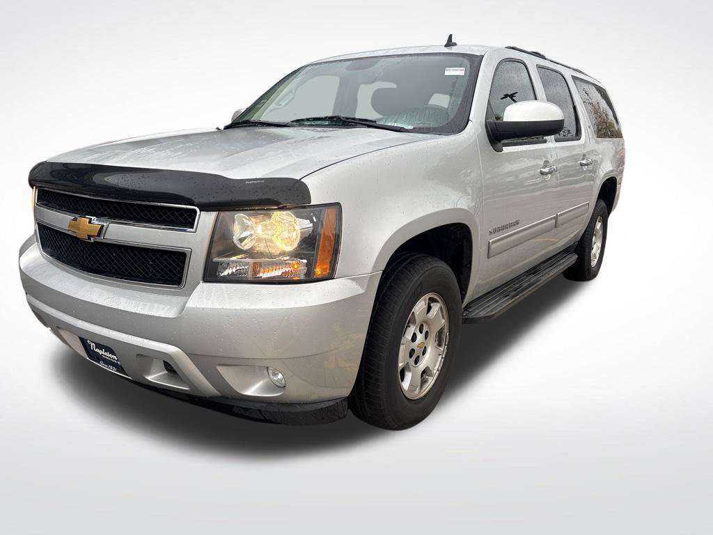 Used 2010 Chevrolet Suburban LT w/ Luxury Package AWD/4WD image 2