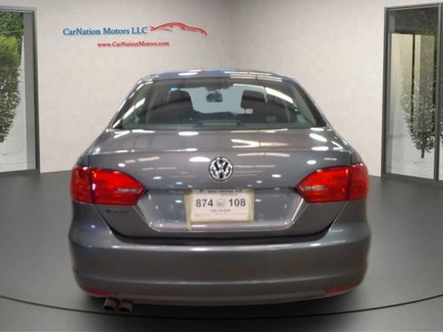 Used 2014 Volkswagen Jetta S image 5