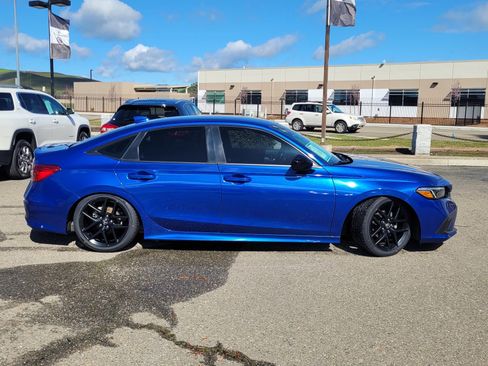 Used 2022 Honda Civic Sport image 3
