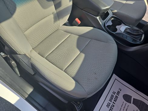 Used 2018 Hyundai Santa Fe Sport FWD image 10