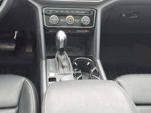 Used 2023 Volkswagen Atlas SEL AWD/4WD image 16