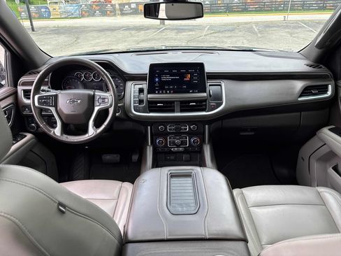 Used 2021 Chevrolet Tahoe Z71 w/ Z71 Signature Package AWD/4WD image 23